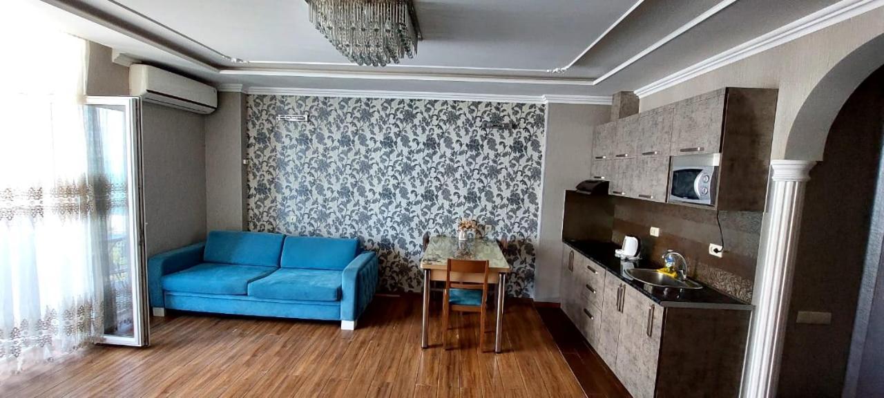 Aparthotel In Orbi Sea Towers Μπατούμι Εξωτερικό φωτογραφία