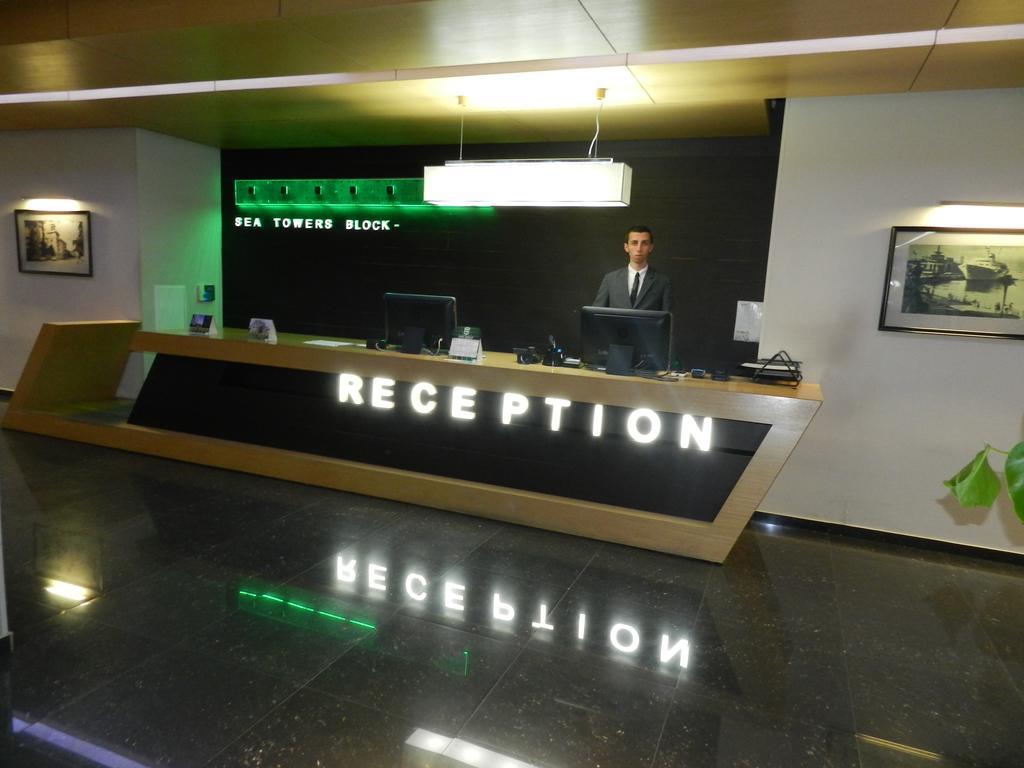 Aparthotel In Orbi Sea Towers Μπατούμι Εξωτερικό φωτογραφία
