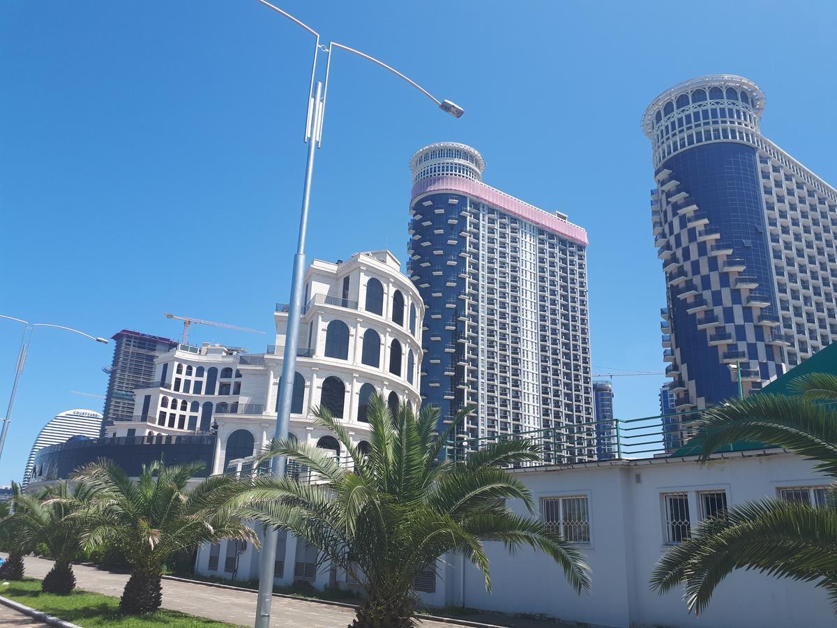 Aparthotel In Orbi Sea Towers Μπατούμι Εξωτερικό φωτογραφία